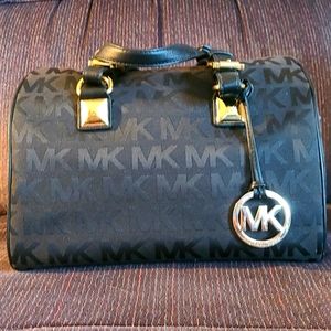 Michael kors Grayson satchel regular price $328